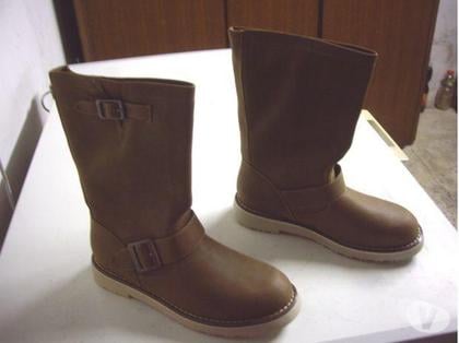 Chaussures et bottes occasion Bouxwiller Bas-Rhin - Photos Vivastreet Bottes Marron avec boucles pt 38 -neuves- à 12 €