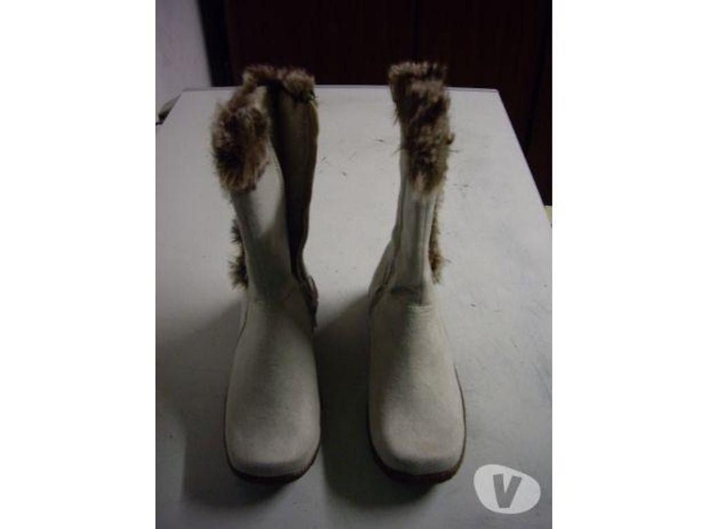 Chaussures Bas-Rhin Bouxwiller - 67330 - Photos Vivastreet Bottes fourrées Beige pt 38 neuves à 15 €