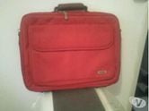 St Herblain - Loire-Atlantique — Sacoche d'Ordinateur Portable ou Cartable Rouge 46 x36