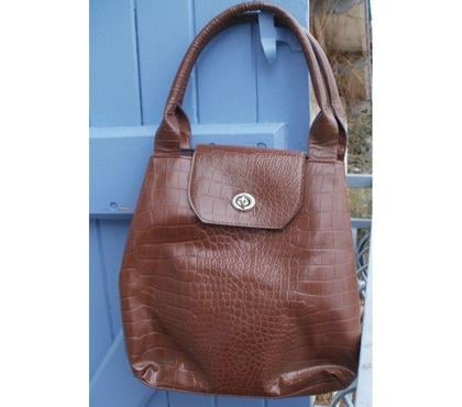 Accessoires - Bagagerie Montauban Tarn-et-Garonne - Photos Vivastreet Sac à mains synthétique, couleur marrron
