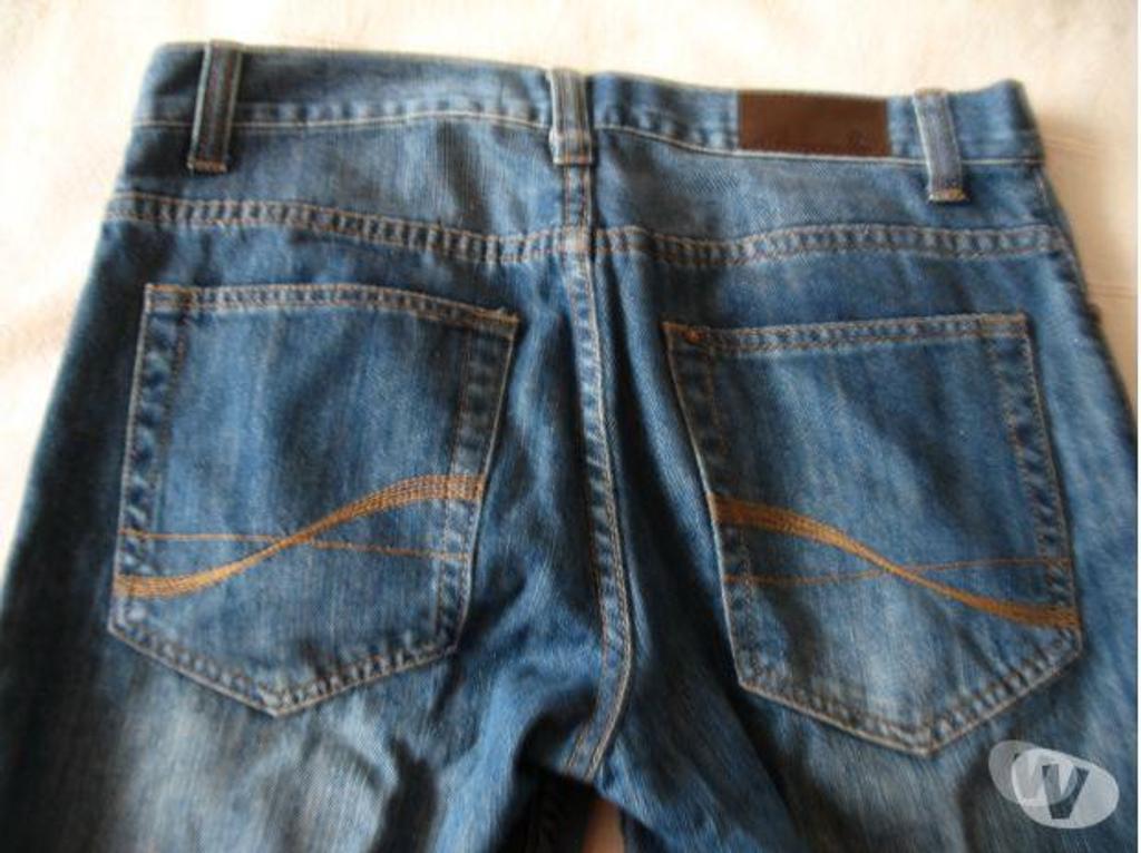 Vêtements occasion Alpes-Maritimes Antibes - 06600 - Photos Vivastreet jeans homme