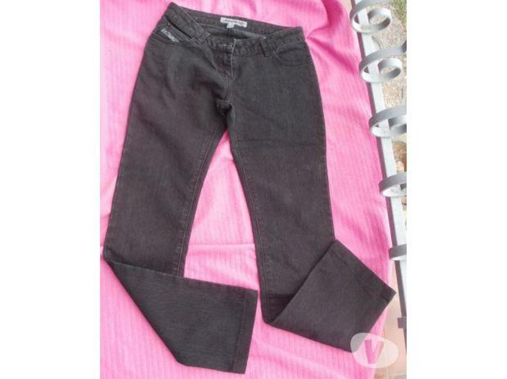 Vêtements occasion Tarn-et-Garonne Montauban - 82000 - Photos Vivastreet Pantalon JENNYFER taille 36