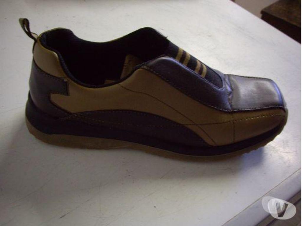 Chaussures Bas-Rhin Bouxwiller - 67330 - Photos Vivastreet Derbys Homme Noir-Beige pt 40 à 3 €