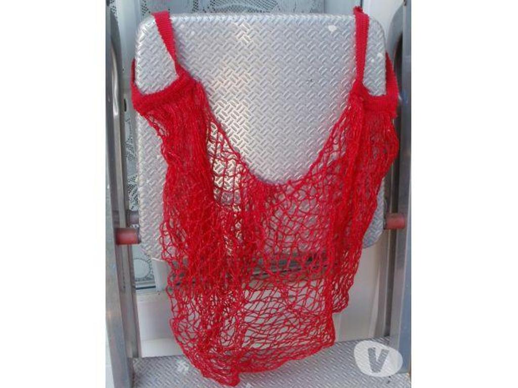 Vêtements occasion Tarn-et-Garonne Montauban - 82000 - Photos Vivastreet Filet à provisions, VINTAGE, couleur rouge