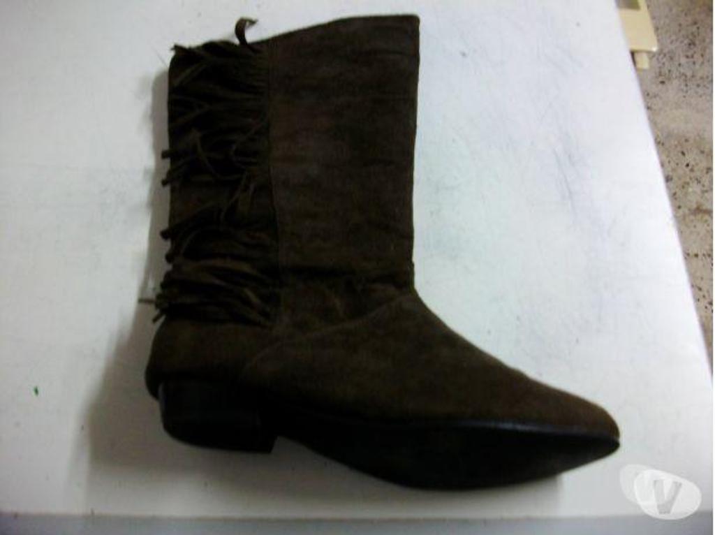 Chaussures Bas-Rhin Bouxwiller - 67330 - Photos Vivastreet Bottines Marron daim à franges pt 38 à 7 €
