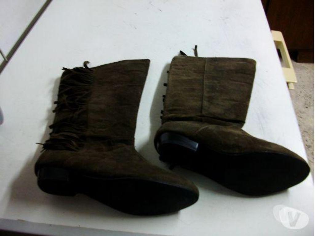 Chaussures Bas-Rhin Bouxwiller - 67330 - Photos Vivastreet Bottines Marron daim à franges pt 38 à 7 €