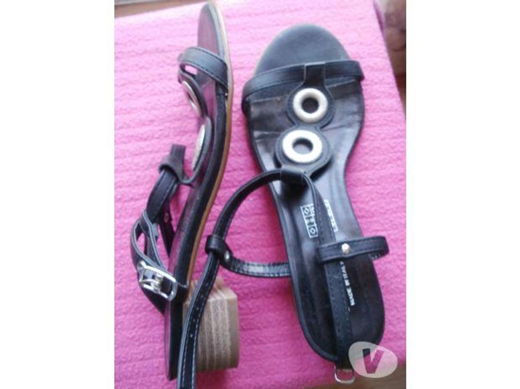 Chaussures Tarn-et-Garonne Montauban - 82000 - Photos Vivastreet Chaussures ouvertes, sandales SERENA Pointure 37