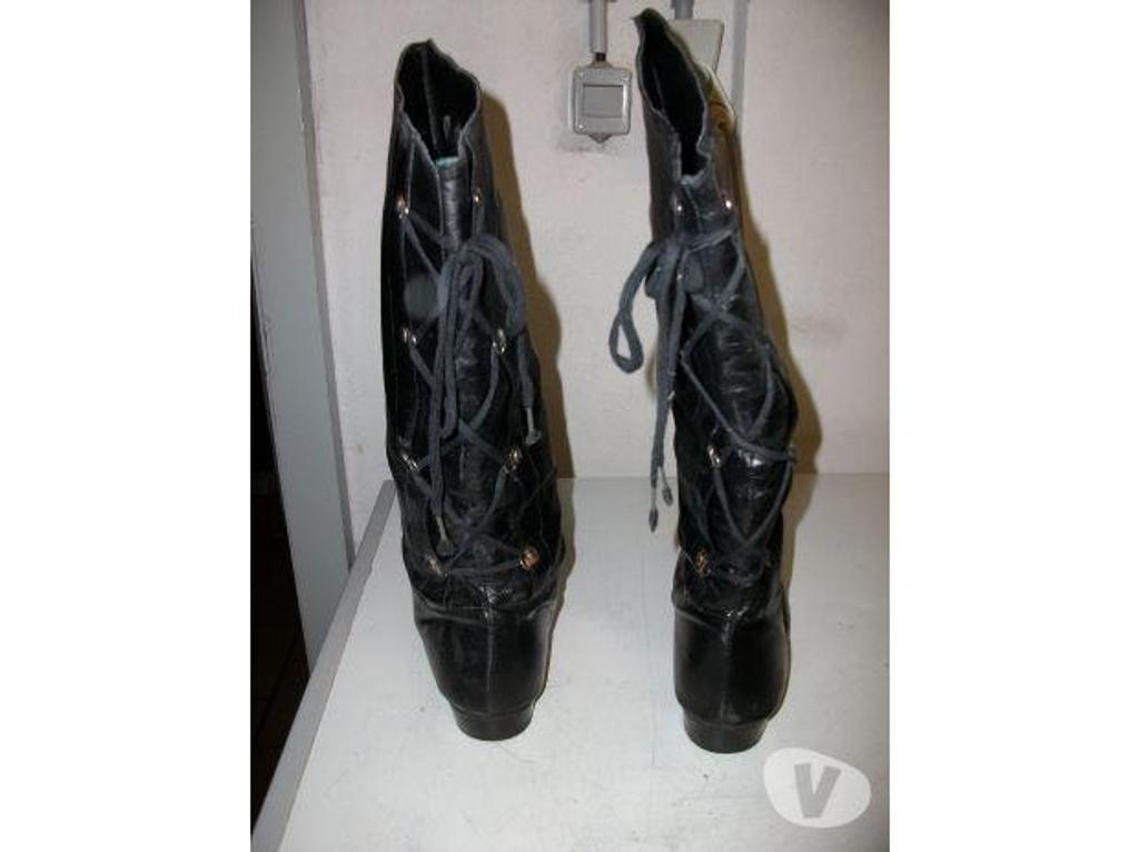 Chaussures Bas-Rhin Bouxwiller - 67330 - Photos Vivastreet Bottes Noir Vernies à lacets arrière pointure 38 à 8 €