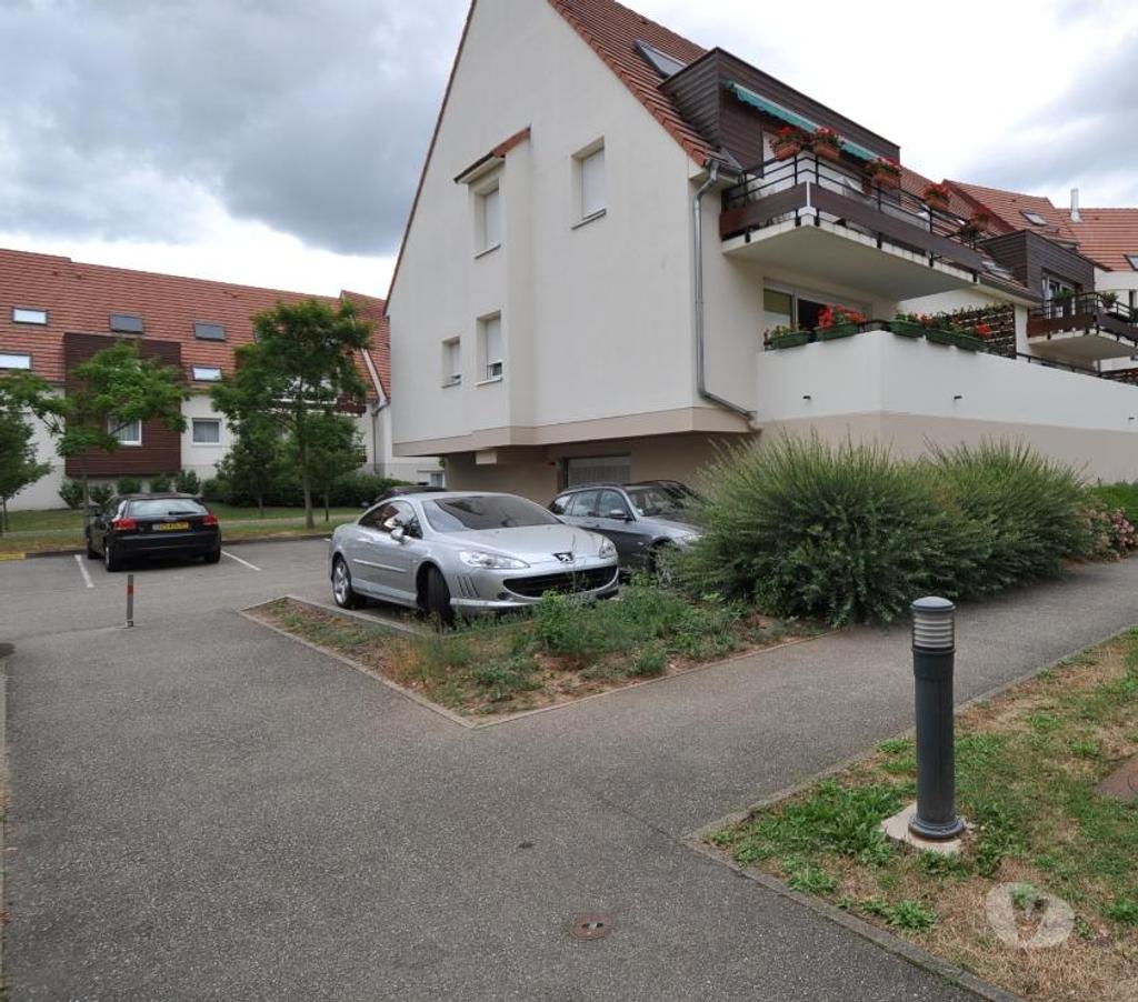 Parkings - Garages Bas-Rhin Hangenbieten - 67980 - Photos Vivastreet Garage à LOUER à HANGENBIETEN