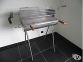 Barbecue trépied -- 2 Poulets