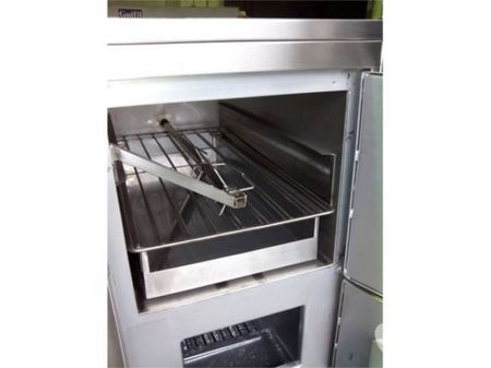 Matériel Paris Paris 14ème ardt - 75014 - Photos Vivastreet Four pour Porc de Lait