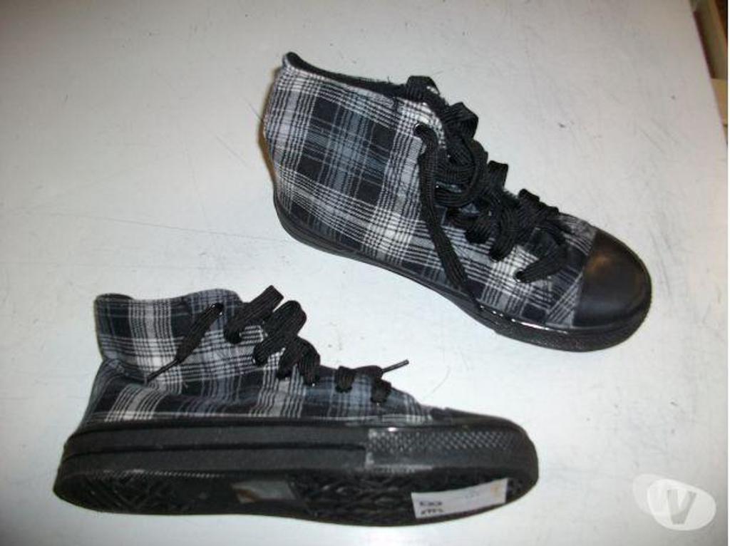 Chaussures Bas-Rhin Bouxwiller - 67330 - Photos Vivastreet Basket hautes noir quadrillées pt 38-neuves- à 7 €