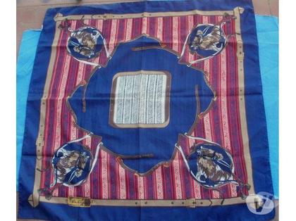Accessoires & Bagagerie Montauban Tarn-et-Garonne - Photos Vivastreet Foulard Gim RENOIR Carré de 77 cm Motif chevaux