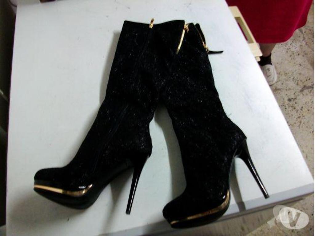Chaussures Bas-Rhin Bouxwiller - 67330 - Photos Vivastreet Bottes Noir brillantes talons 13 cm pt 39-neuves 