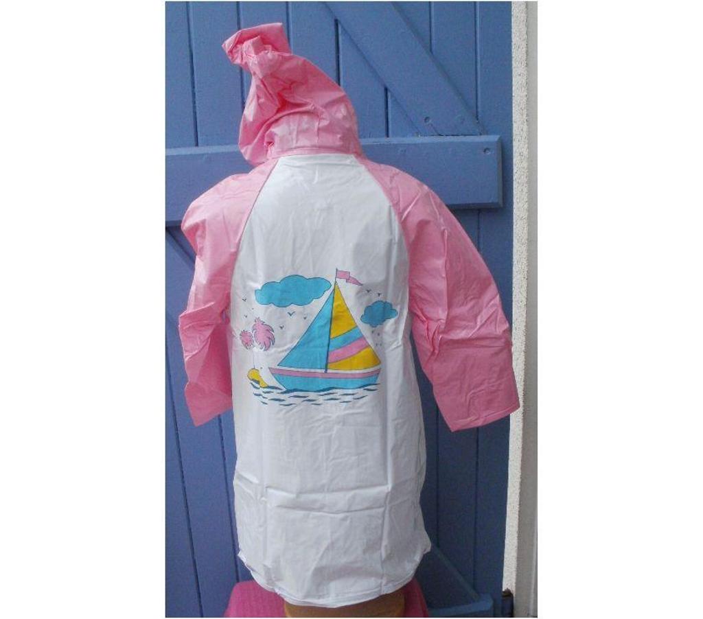 Vêtements occasion Tarn-et-Garonne Montauban - 82000 - Photos Vivastreet Imperméable neuf 2 ans 3 ans ou 5 ans