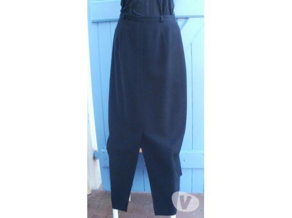 Vêtements occasion Tarn-et-Garonne Montauban - 82000 - Photos Vivastreet Jupe longue noire Jacqueline RIU, taille 38