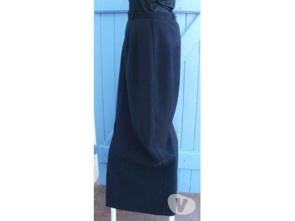 Vêtements occasion Tarn-et-Garonne Montauban - 82000 - Photos Vivastreet Jupe longue noire Jacqueline RIU, taille 38