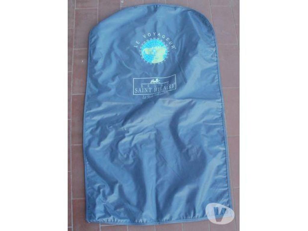 Accessoires - Bagagerie Tarn-et-Garonne Montauban - 82000 - Photos Vivastreet Housse de protection pour vêtement Bruno St Hilaire