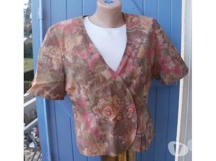 Vêtements occasion Montauban Tarn-et-Garonne - Photos Vivastreet Veste manche courte LASSERRE Taille 42