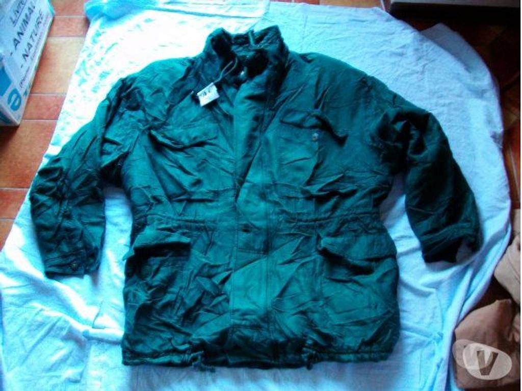 Vêtements occasion Bas-Rhin Bouxwiller - 67330 - Photos Vivastreet Vestes et Blouson Homme en Taille 46 et 46-48