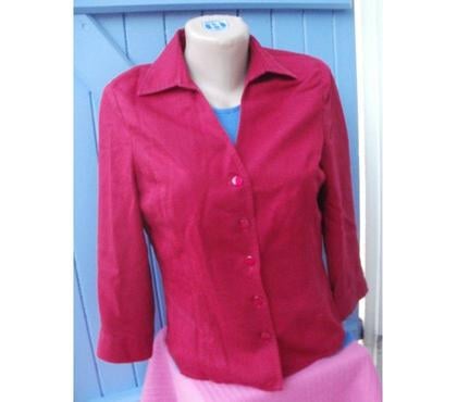 Vêtements occasion Montauban Tarn-et-Garonne - Photos Vivastreet Chemise ou sur chemise Julie GUERLANDE T 38