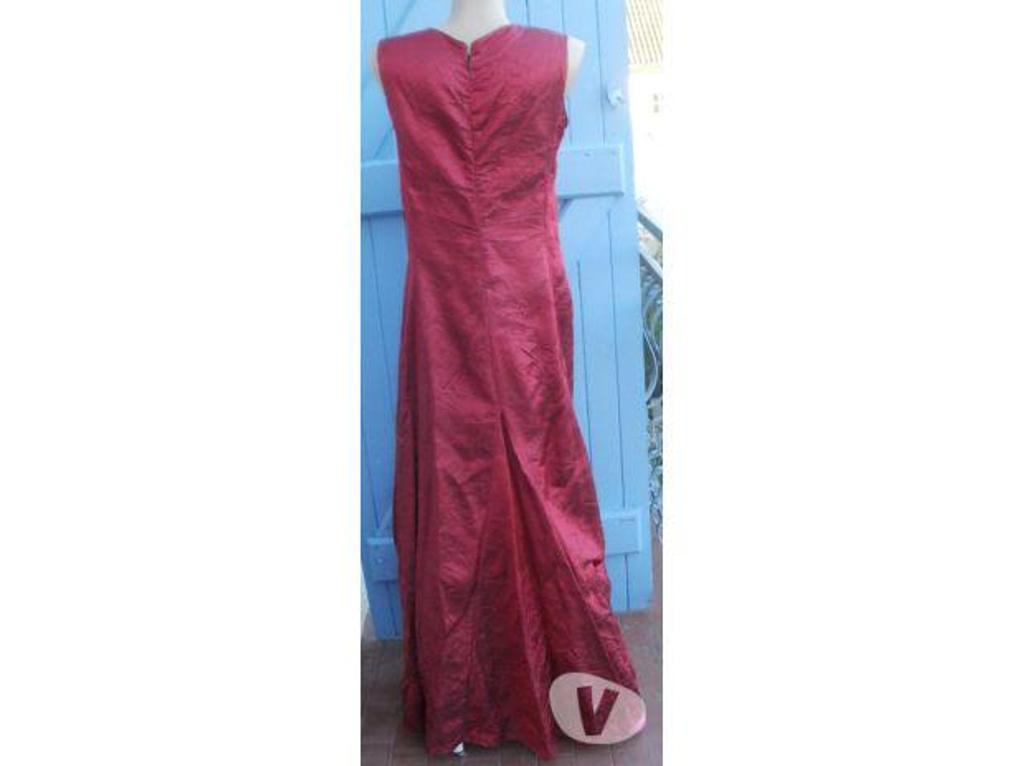 Vêtements occasion Tarn-et-Garonne Montauban - 82000 - Photos Vivastreet Robe longue Q H T Fabrication française Taille 3638