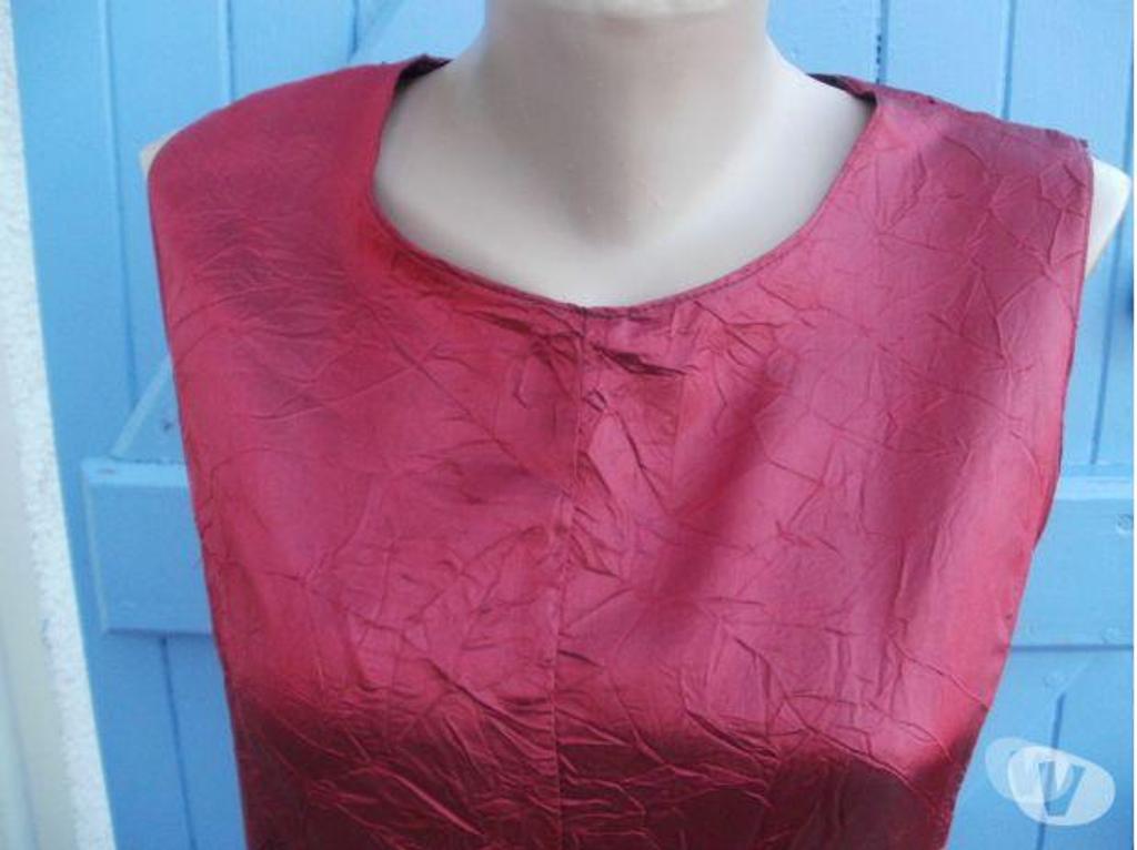 Vêtements occasion Tarn-et-Garonne Montauban - 82000 - Photos Vivastreet Robe longue Q H T Fabrication française Taille 3638