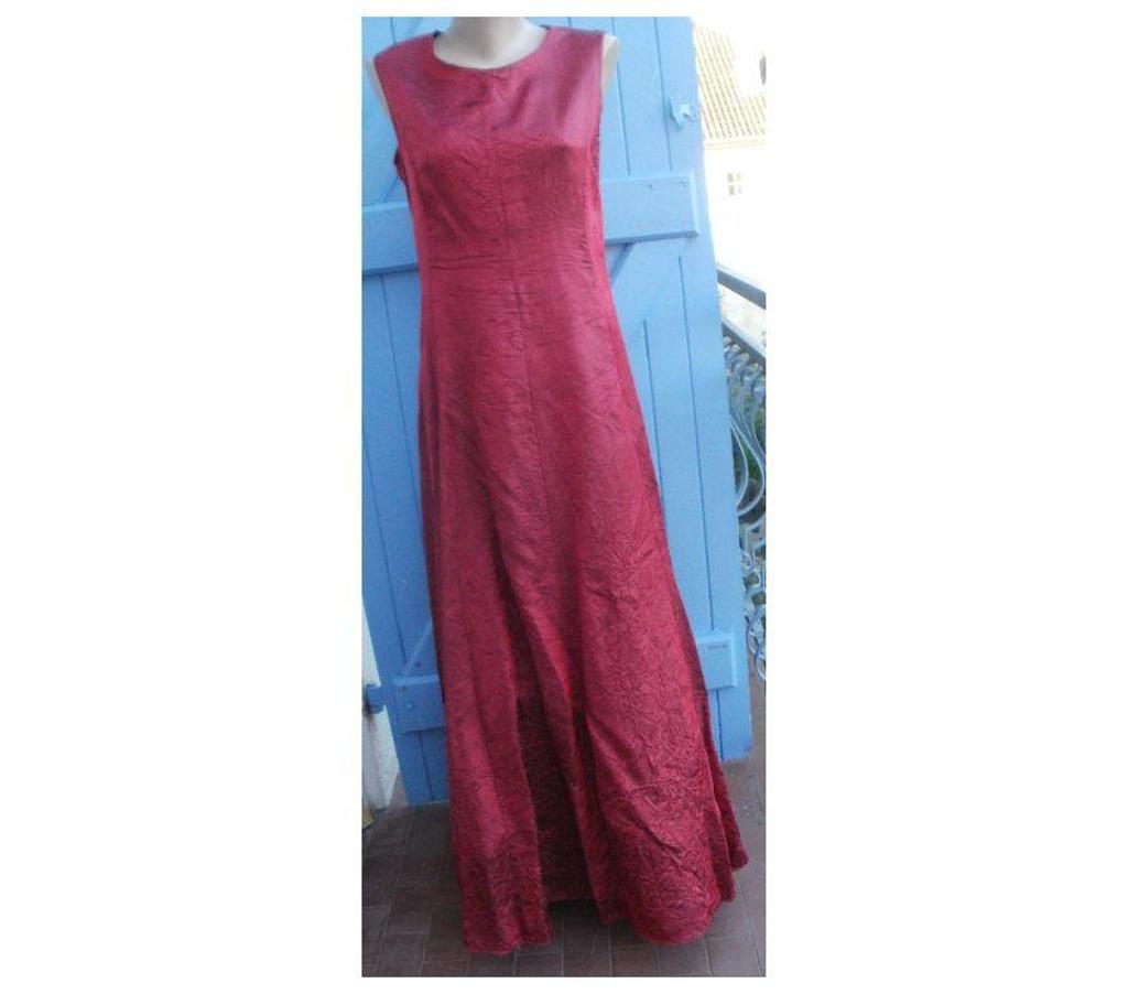 Vêtements occasion Tarn-et-Garonne Montauban - 82000 - Photos Vivastreet Robe longue Q H T Fabrication française Taille 3638
