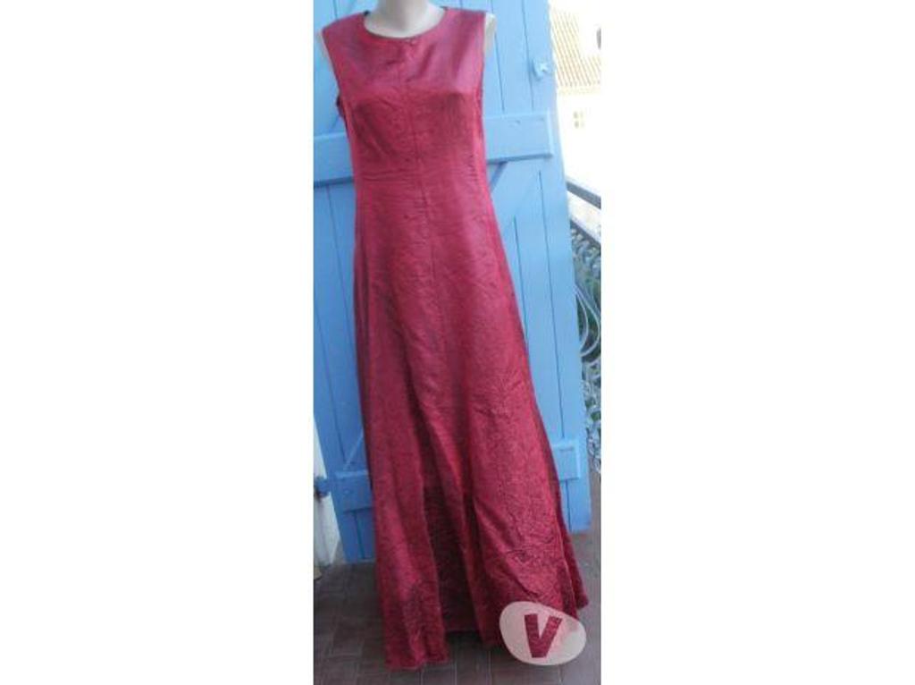 Vêtements occasion Tarn-et-Garonne Montauban - 82000 - Photos Vivastreet Robe longue Q H T Fabrication française Taille 3638
