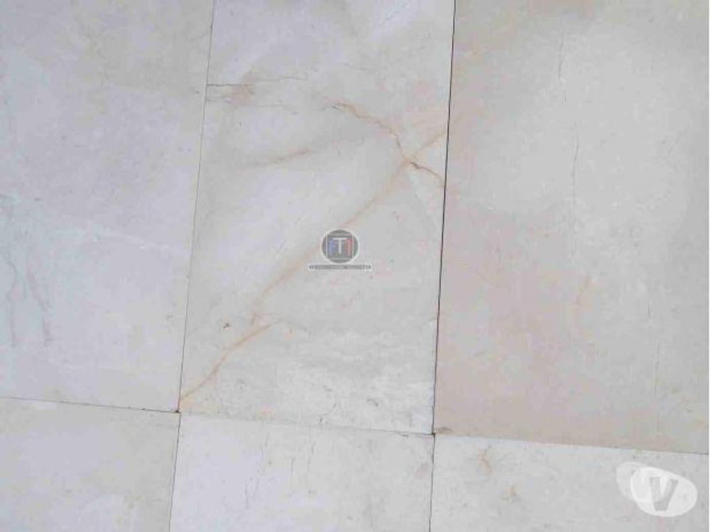 Décoration - art Var Forcalqueiret - 83136 - Photos Vivastreet Marbre Marfil Beige Clossea Créma 30 x 60 cm