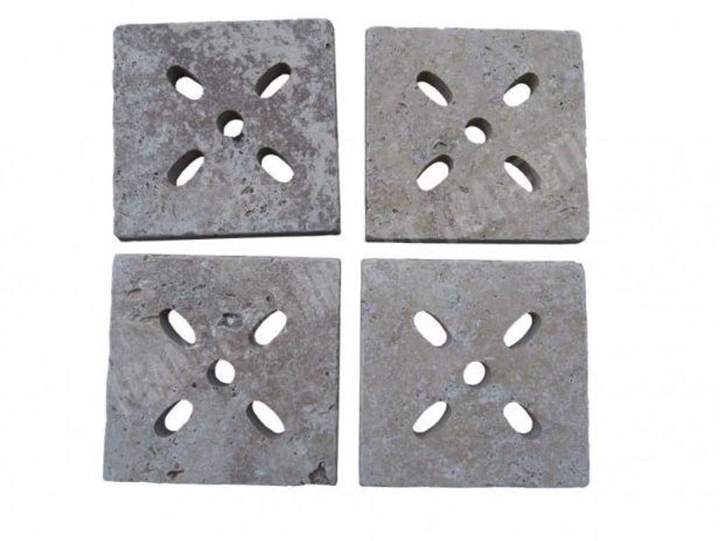 Décoration - art Var Forcalqueiret - 83136 - Photos Vivastreet Travertin Classique Beige Grille de Siphon de sol 25x25 cm