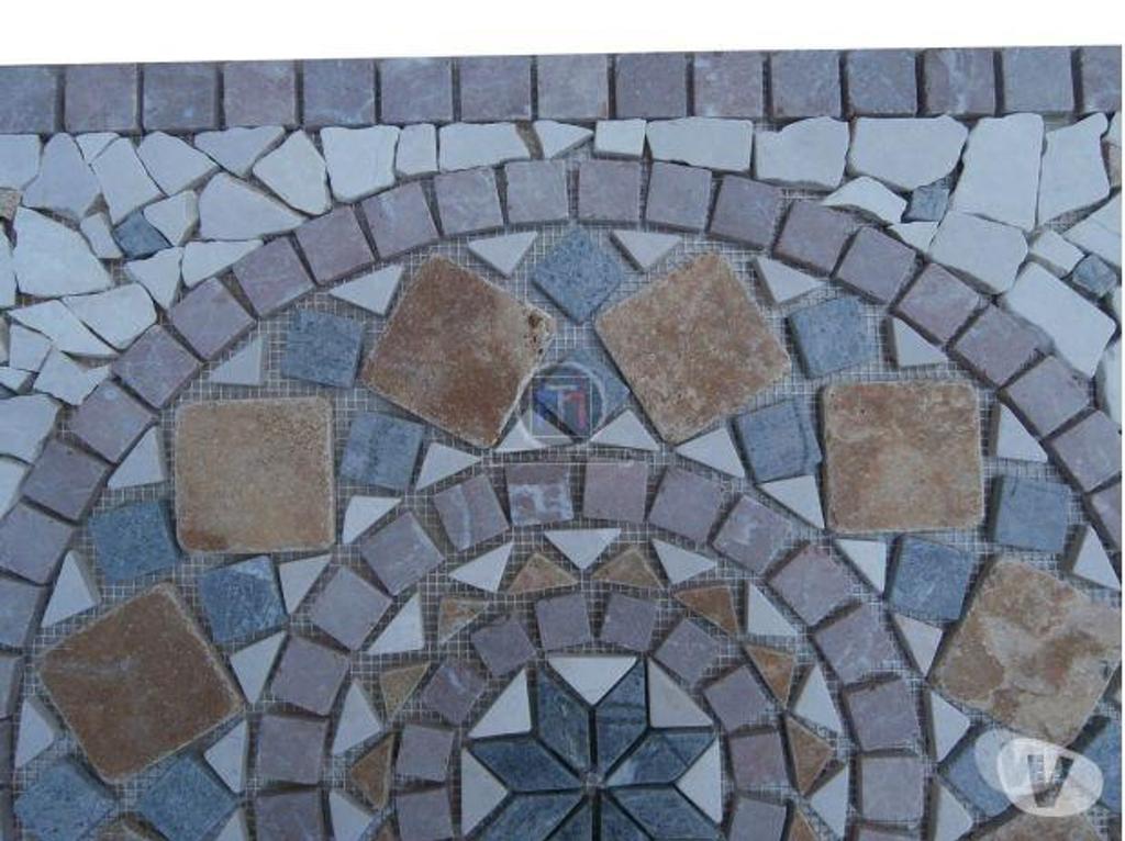 Décoration - art Var Forcalqueiret - 83136 - Photos Vivastreet Marbre Mixte Rosaces 61 x 61 cm