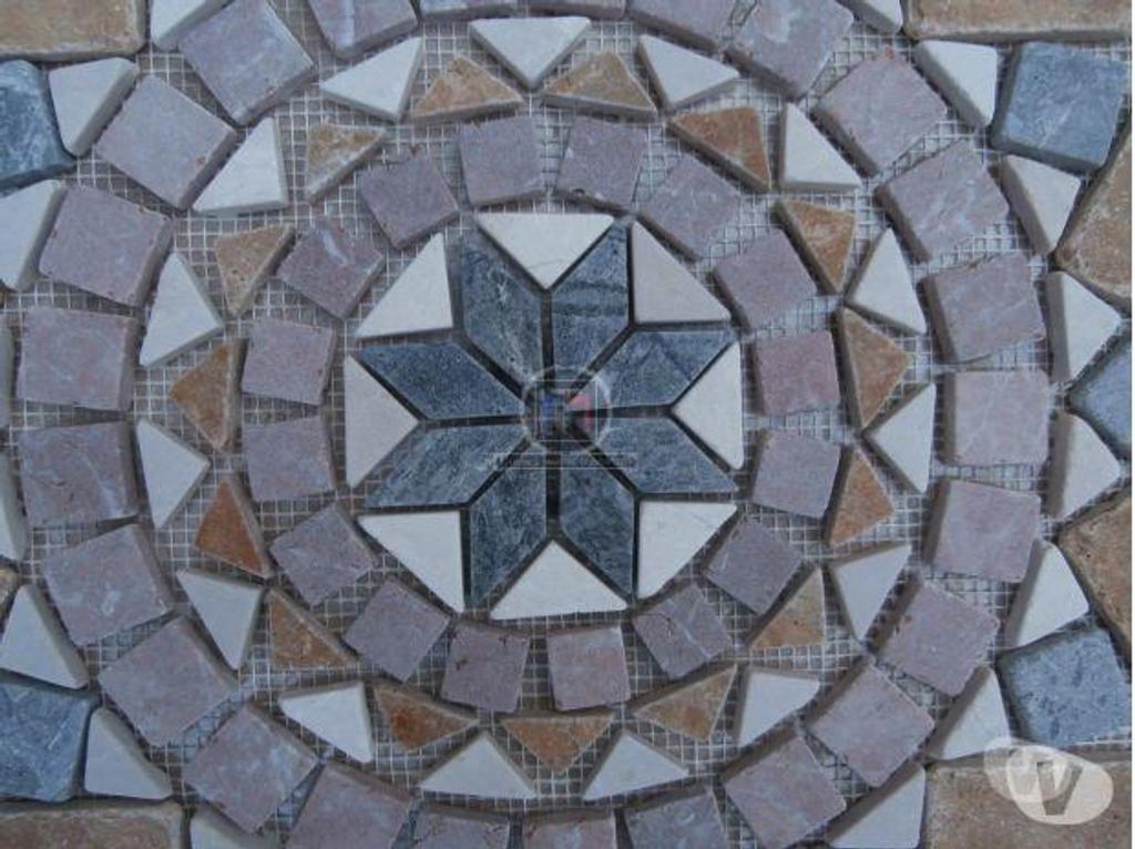 Décoration - art Var Forcalqueiret - 83136 - Photos Vivastreet Marbre Mixte Rosaces 61 x 61 cm
