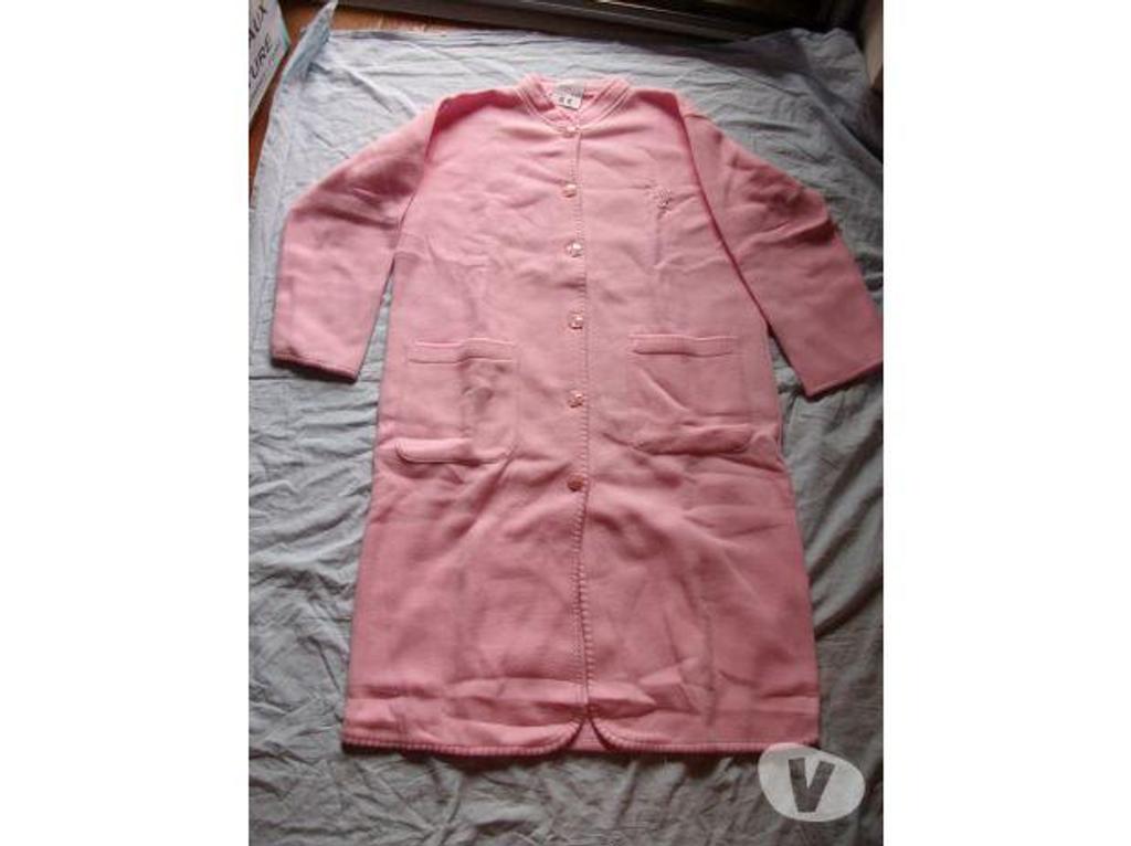 Vêtements occasion Bas-Rhin Bouxwiller - 67330 - Photos Vivastreet Robes de Chambre T42-44 à T46-48 - neuves
