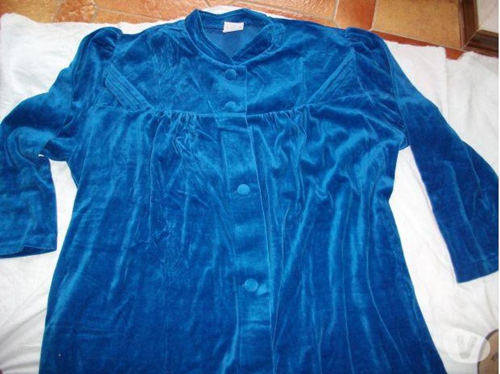 Vêtements occasion Bas-Rhin Bouxwiller - 67330 - Photos Vivastreet Robes de Chambre à boutons T42-44 à T58-60