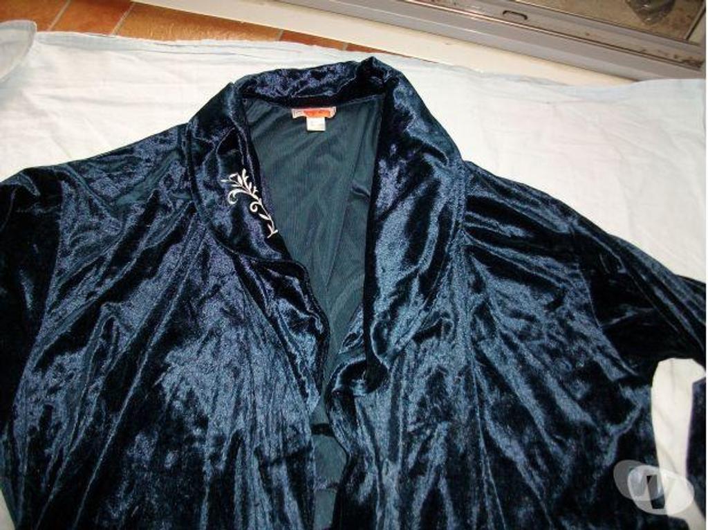 Vêtements occasion Bas-Rhin Bouxwiller - 67330 - Photos Vivastreet Robes de Chambre à ceinture T46-48 à T62-64