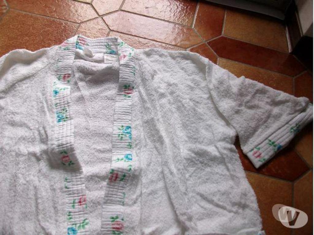 Vêtements occasion Bas-Rhin Bouxwiller - 67330 - Photos Vivastreet Peignoirs de Bain Taille S-M à Taille XXXL++