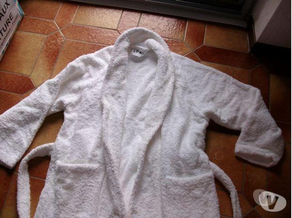 Vêtements occasion Bas-Rhin Bouxwiller - 67330 - Photos Vivastreet Peignoirs de Bain Taille S-M à Taille XXXL++