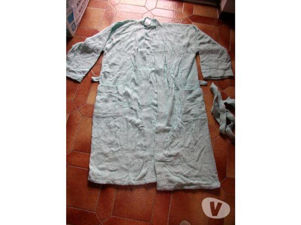 Vêtements occasion Bas-Rhin Bouxwiller - 67330 - Photos Vivastreet Peignoirs de Bain Taille S-M à Taille XXXL++