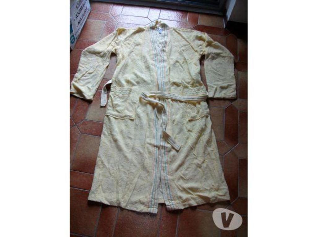 Vêtements occasion Bas-Rhin Bouxwiller - 67330 - Photos Vivastreet Peignoirs de Bain Taille S-M à Taille XXXL++