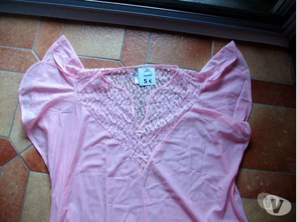 Vêtements occasion Bas-Rhin Bouxwiller - 67330 - Photos Vivastreet Chemises de Nuit en nylon-polyester T36-38 à T54
