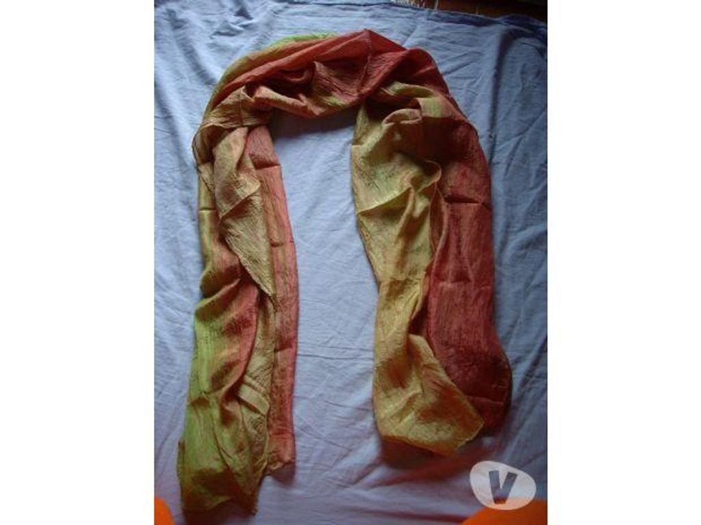Accessoires - Bagagerie Bas-Rhin Bouxwiller - 67330 - Photos Vivastreet Foulards femme à 1 € pièce