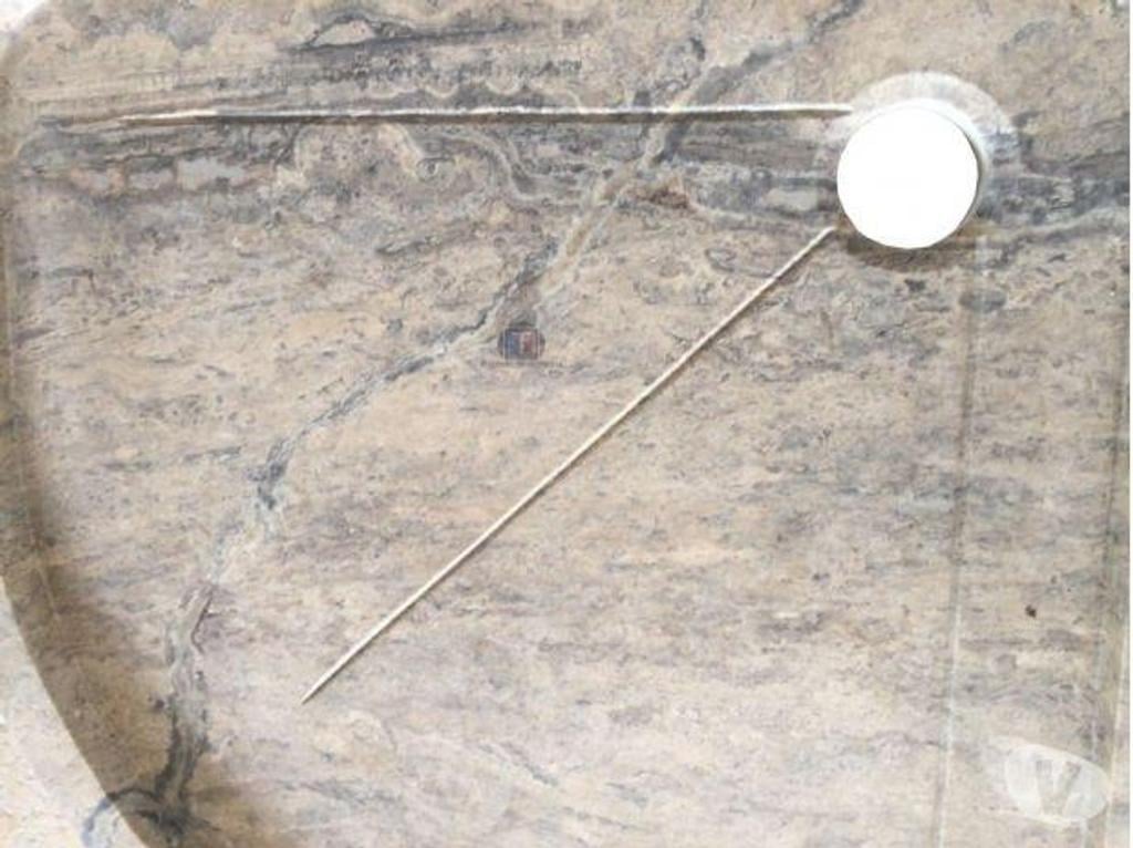 Décoration - art Var Forcalqueiret - 83136 - Photos Vivastreet Travertin Gris Silver Bac A Douche Angle 80 x 80 cm