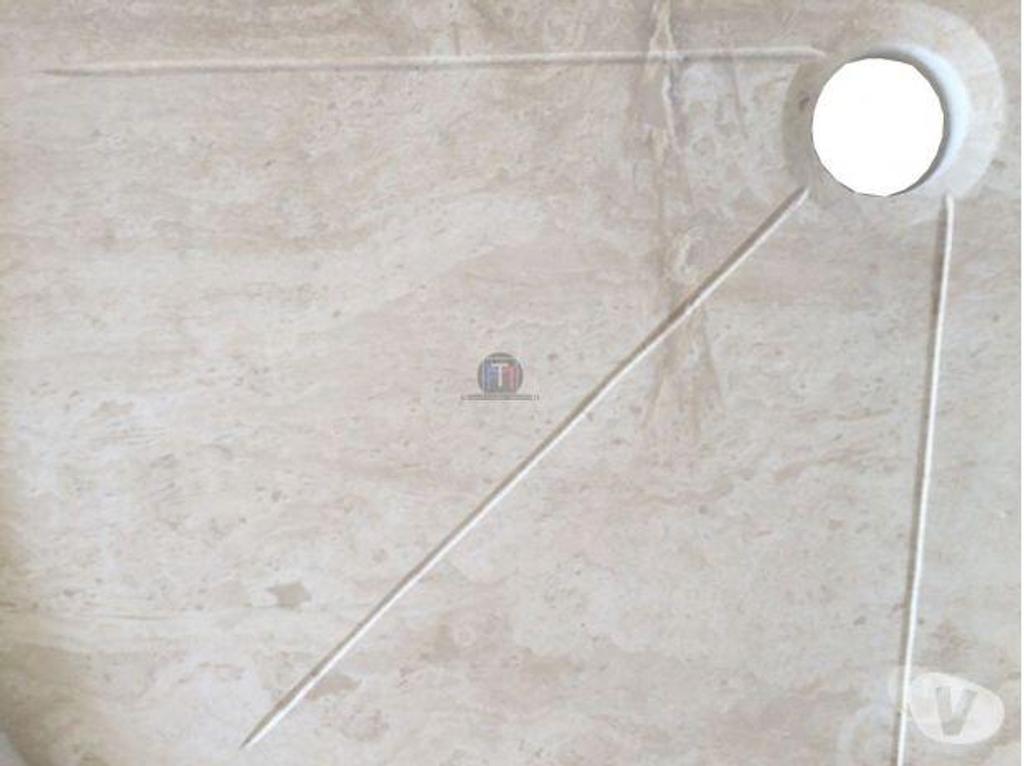 Décoration - art Var Forcalqueiret - 83136 - Photos Vivastreet Travertin Classique Classique Bac A Douche Angle 80 x 80 cm