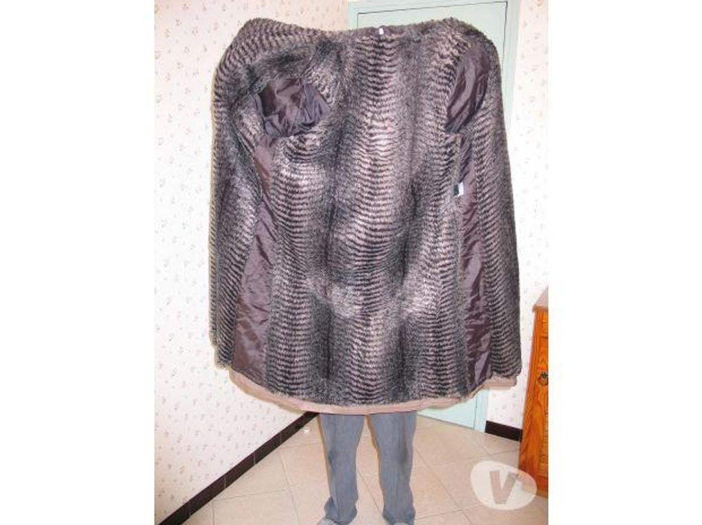 Vêtements occasion Essonne Quincy sous Senart - 91480 - Photos Vivastreet Manteau fourré imperméabilisé Pelisse