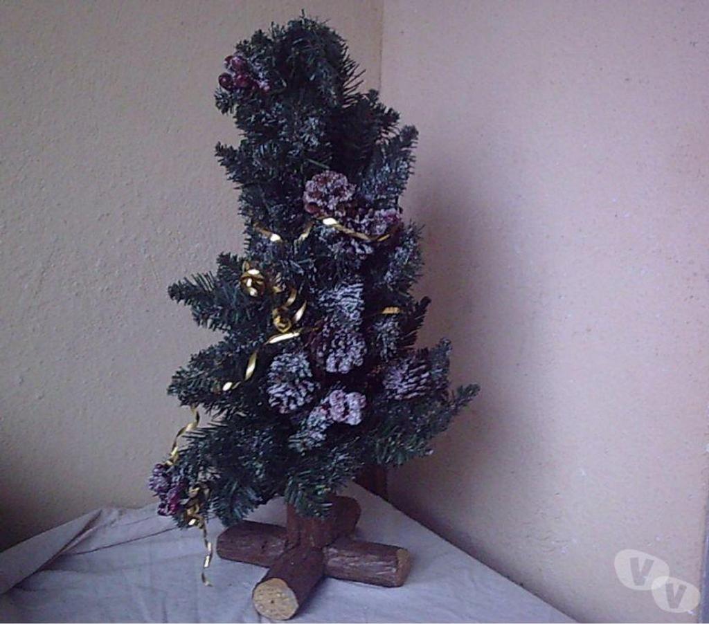 Décoration - art Bas-Rhin Bouxwiller - 67330 - Photos Vivastreet Sapin Artificiel, Pied métallique pour Sapin.... 