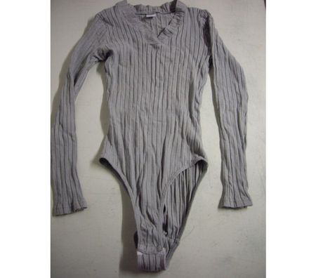 Vêtements occasion Bas-Rhin Bouxwiller - 67330 - Photos Vivastreet Bodys manches longues Taille S à T. 4244 à 2,50 €