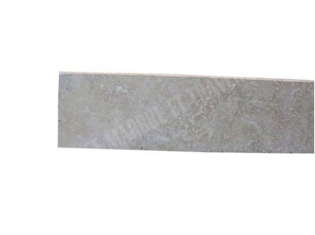 Décoration - art Var Forcalqueiret - 83136 - Photos Vivastreet Travertin Classique Clair Plinthes 40,6 x 8 cm