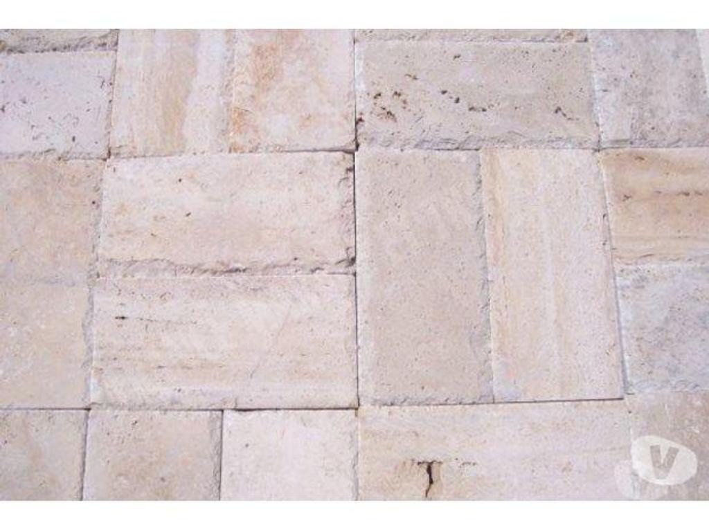 Décoration - art Var Forcalqueiret - 83136 - Photos Vivastreet Travertin Classique Beige Pavé 15 x 30 cm