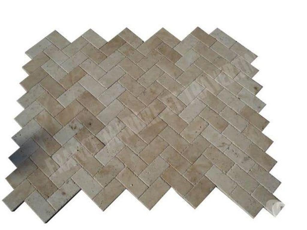 Décoration - art Var Forcalqueiret - 83136 - Photos Vivastreet Travertin Classique Beige Clair Pavé 15 x 30,5 cm